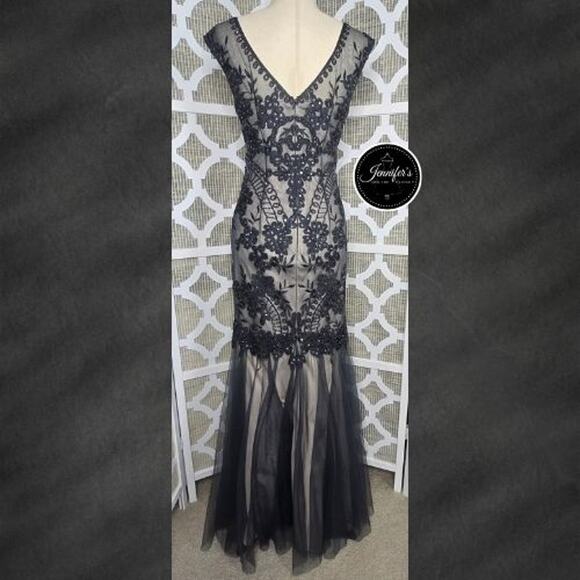 Cachet Charcoal Applique Illusion Tulle Mermaid Evening Gown Size 4 - Picture 7 of 16